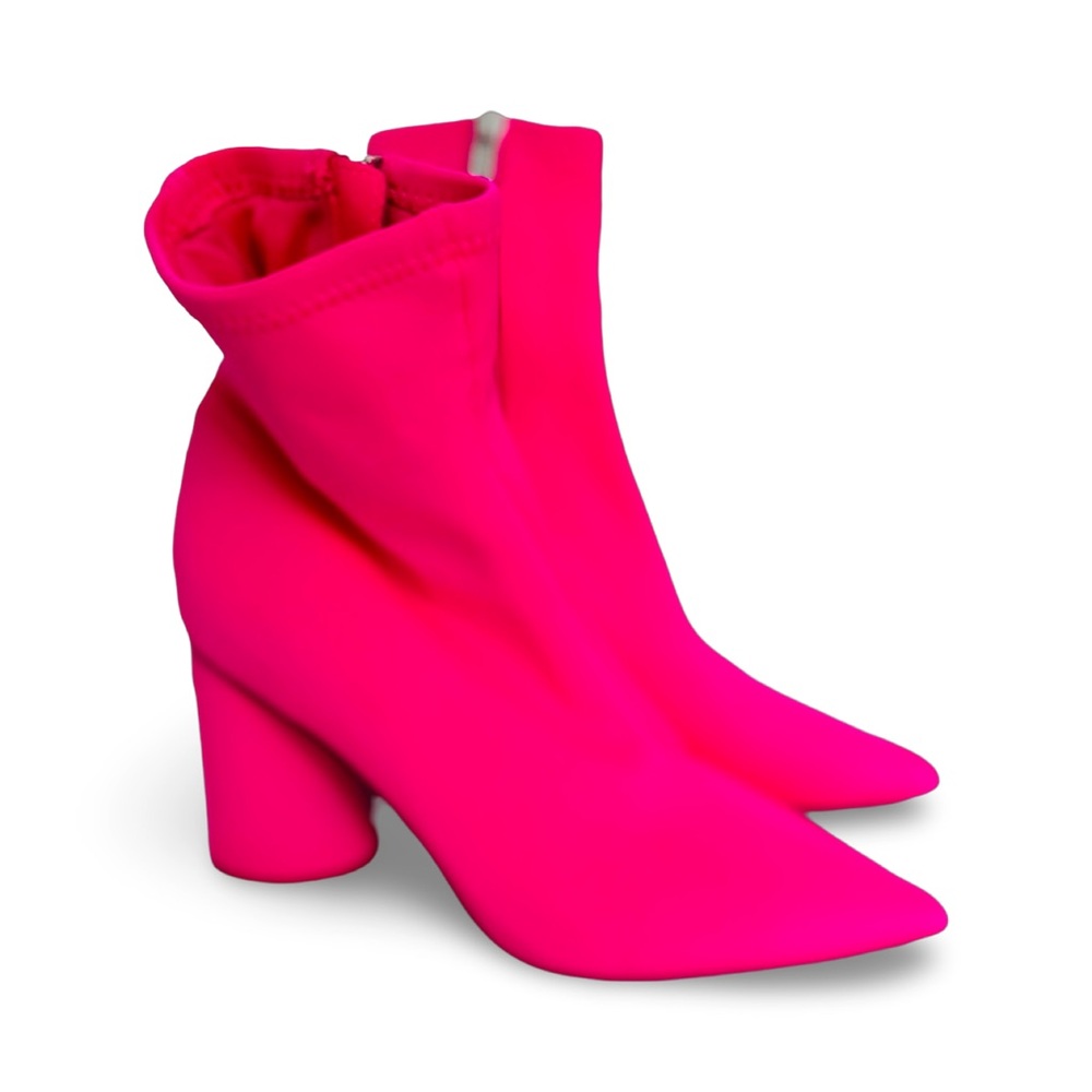 Hot Pink Steve Madden Women's Vallor Heeled Ankle Boot/Bootie, US Size 9.5